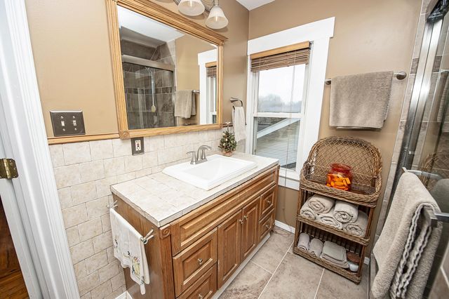 1352 E Elm Street, Springfield, MO 65802