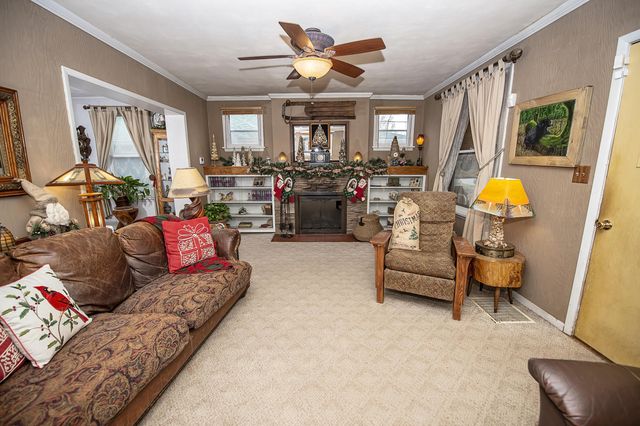 1352 E Elm Street, Springfield, MO 65802