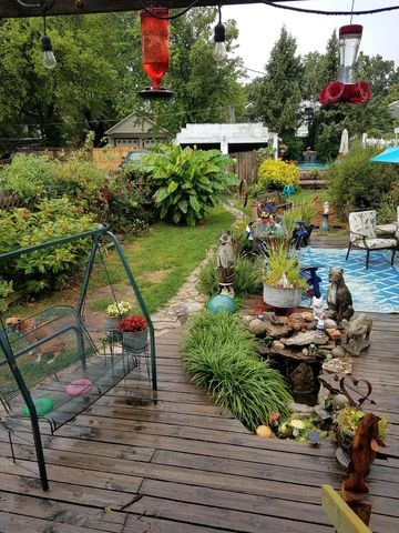 1352 E Elm Street, Springfield, MO 65802