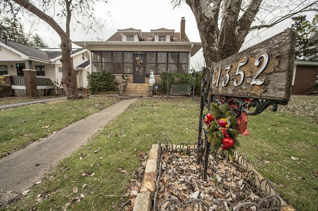 1352 E Elm Street, Springfield, MO 65802