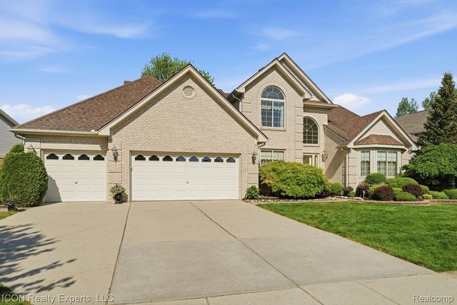 26654 Rose Drive, Flat Rock, MI 48134