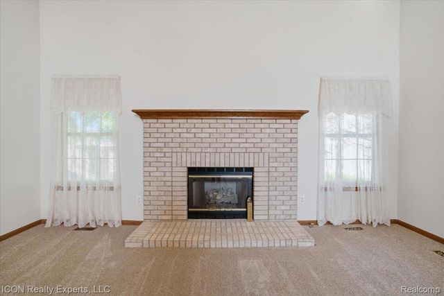 26654 Rose Drive, Flat Rock, MI 48134