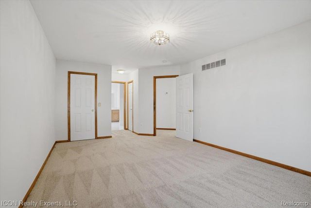 26654 Rose Drive, Flat Rock, MI 48134