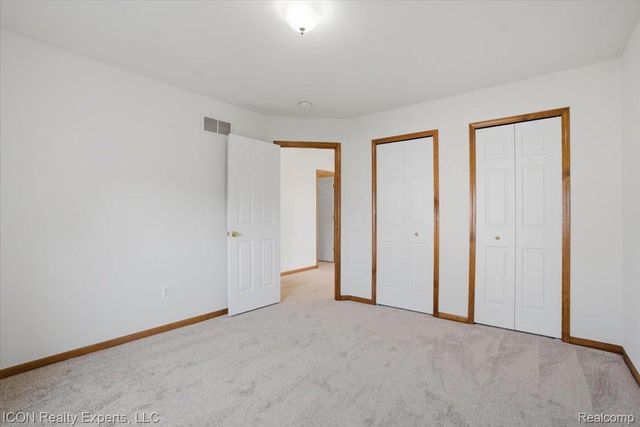 26654 Rose Drive, Flat Rock, MI 48134