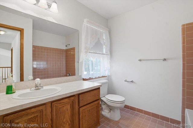 26654 Rose Drive, Flat Rock, MI 48134
