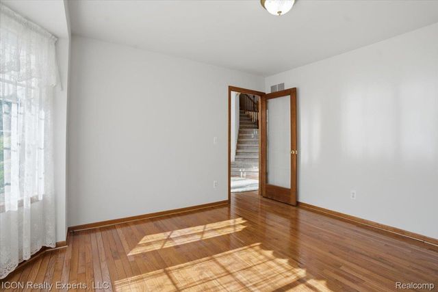 26654 Rose Drive, Flat Rock, MI 48134