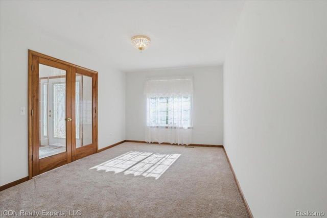 26654 Rose Drive, Flat Rock, MI 48134