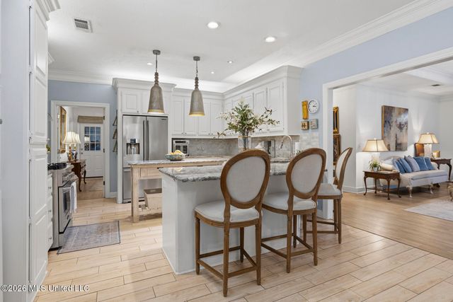 402 Eastpointe Cove, Madison, MS 39110