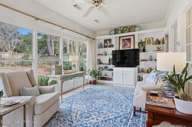 402 Eastpointe Cove, Madison, MS 39110