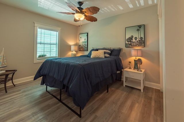 1726 65th Street, Galveston, TX 77551