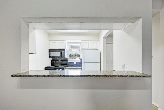 505 Bellevue PL 7, Austin, TX 78705