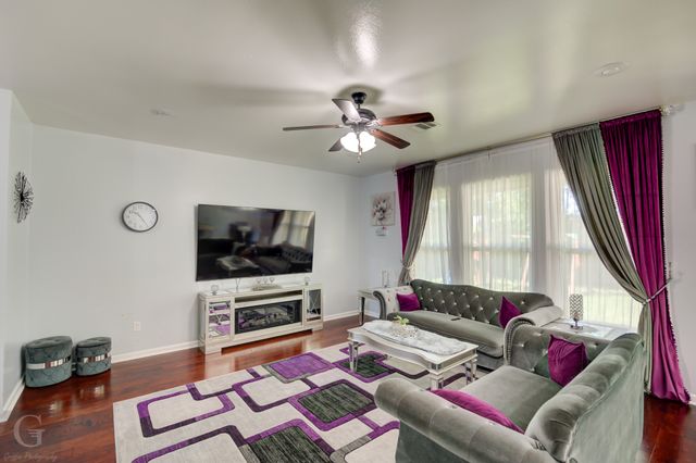 1104 Eli Connor Drive, Bossier City, LA 71112