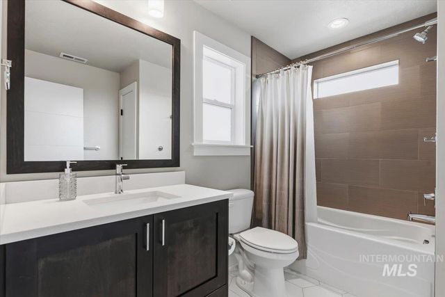 457 E Palermo Dr, Meridian, ID 83642