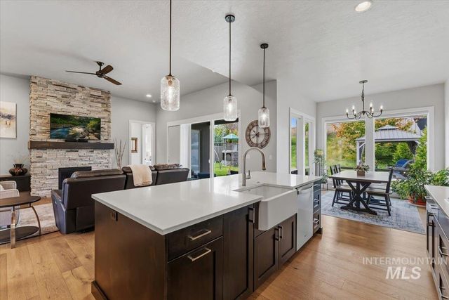 457 E Palermo Dr, Meridian, ID 83642