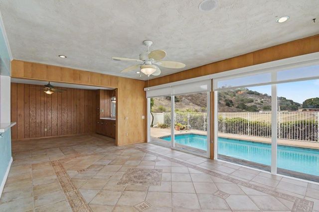 1744 Shady Crest Place, El Cajon, CA 92020