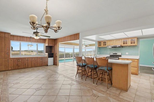 1744 Shady Crest Place, El Cajon, CA 92020