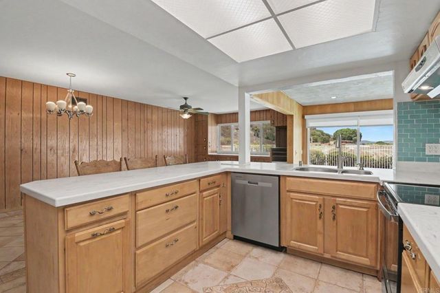 1744 Shady Crest Place, El Cajon, CA 92020