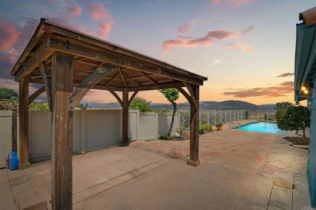 1744 Shady Crest Place, El Cajon, CA 92020