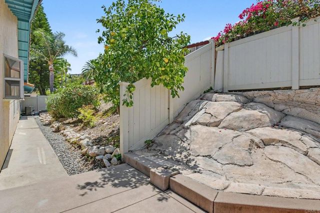 1744 Shady Crest Place, El Cajon, CA 92020