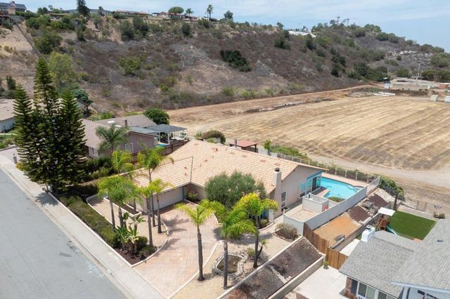 1744 Shady Crest Place, El Cajon, CA 92020