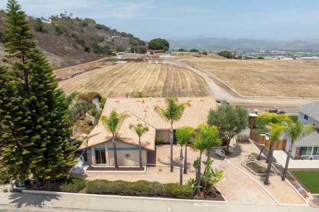1744 Shady Crest Place, El Cajon, CA 92020