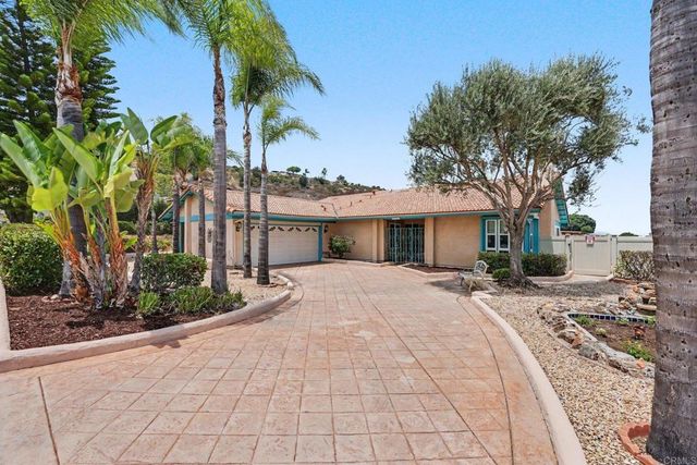 1744 Shady Crest Place, El Cajon, CA 92020