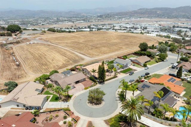 1744 Shady Crest Place, El Cajon, CA 92020