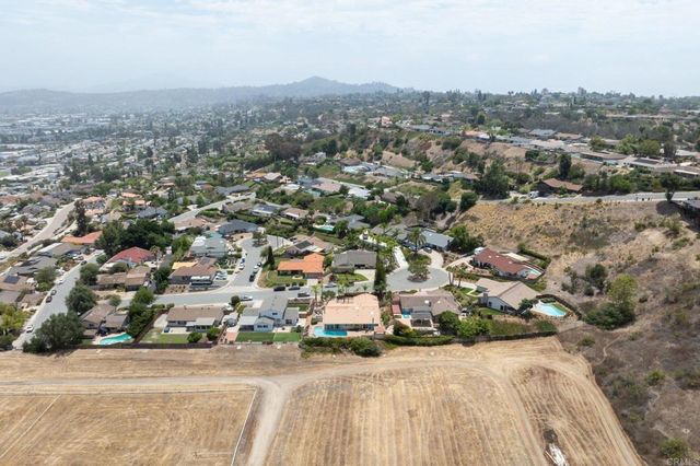 1744 Shady Crest Place, El Cajon, CA 92020