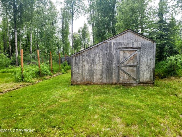 6337 S Hemlock Drive, Wasilla, AK 99623