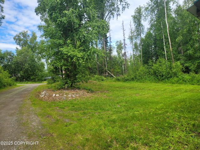 6337 S Hemlock Drive, Wasilla, AK 99623