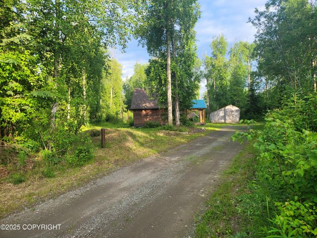 6337 S Hemlock Drive, Wasilla, AK 99623