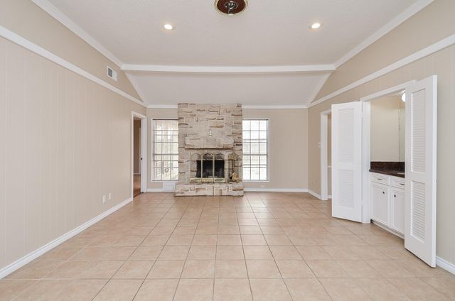 11703 Easterling Drive, Houston, TX 77065