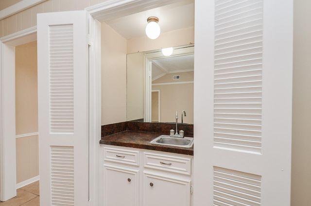 11703 Easterling Drive, Houston, TX 77065