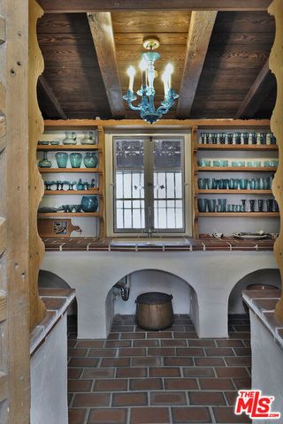 7210 Woodlake Avenue, West Hills, CA 91307