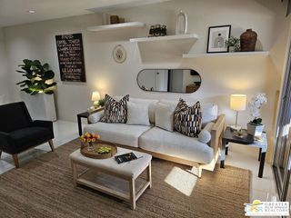 420 N Villa Court 202, Palm Springs, CA 92262