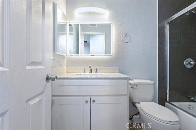 9652 Karmont, South Gate, CA 90280