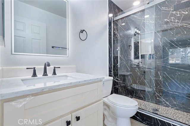 9652 Karmont, South Gate, CA 90280