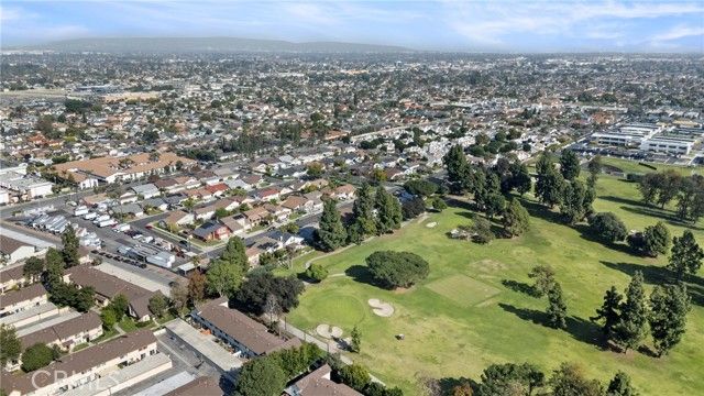 9652 Karmont, South Gate, CA 90280