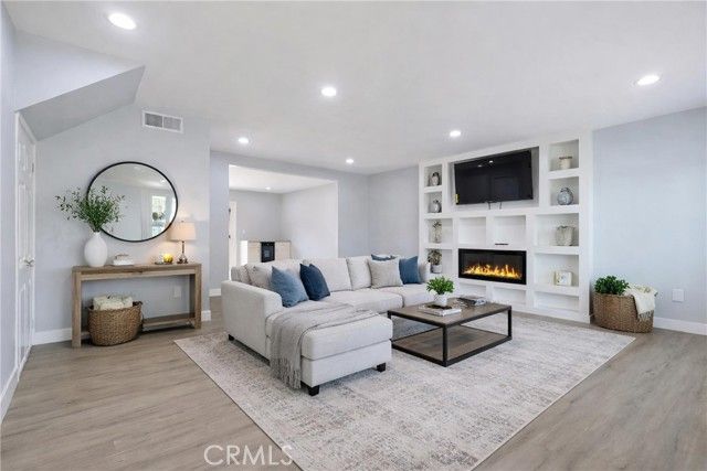 9652 Karmont, South Gate, CA 90280