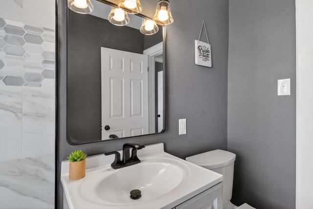 3815 N Vel R Phillips AVENUE, Milwaukee, WI 53212