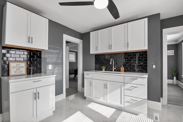 3815 N Vel R Phillips AVENUE, Milwaukee, WI 53212