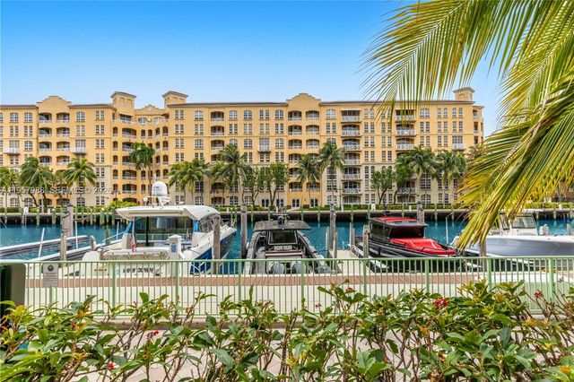 2950 NE 188th St 122, Aventura, FL 33180