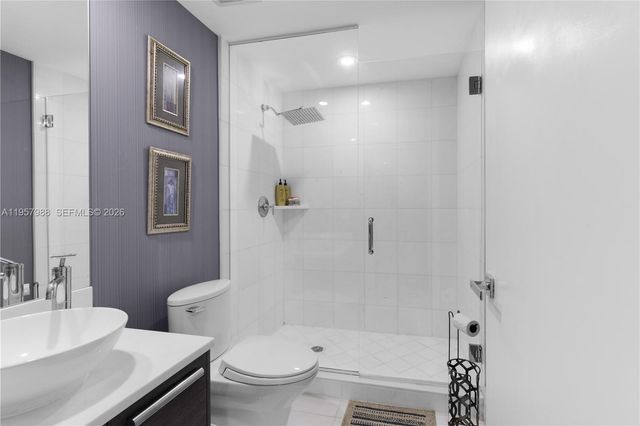 2950 NE 188th St 122, Aventura, FL 33180