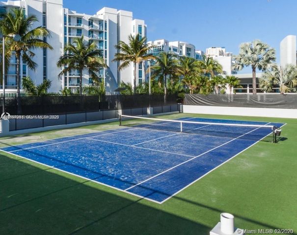 2950 NE 188th St 122, Aventura, FL 33180