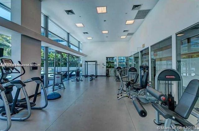 2950 NE 188th St 122, Aventura, FL 33180