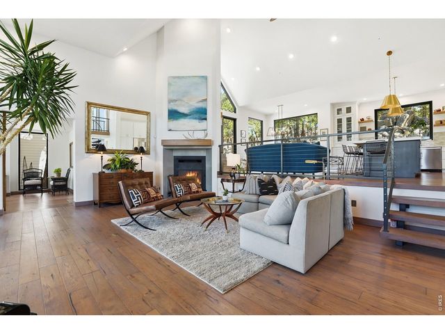 5411 Sunshine Canyon Dr, Boulder, CO 80302