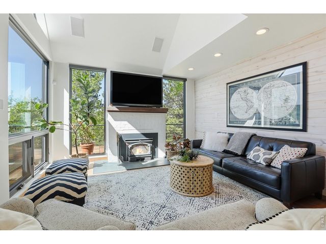 5411 Sunshine Canyon Dr, Boulder, CO 80302