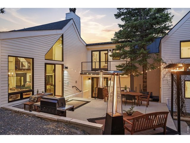5411 Sunshine Canyon Dr, Boulder, CO 80302