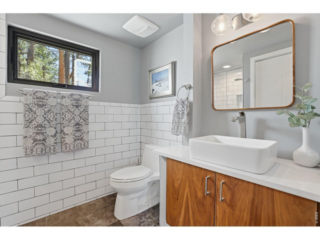 5411 Sunshine Canyon Dr, Boulder, CO 80302