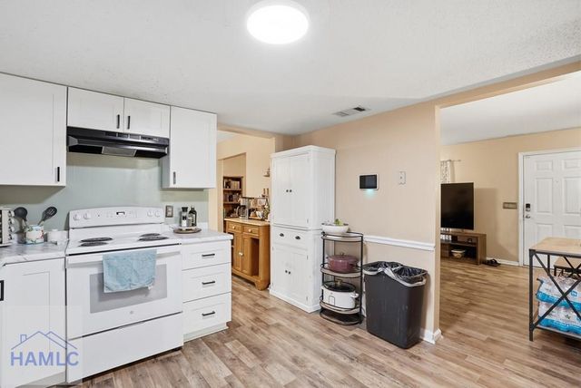 932 Primrose Lane, Hinesville, GA 31313